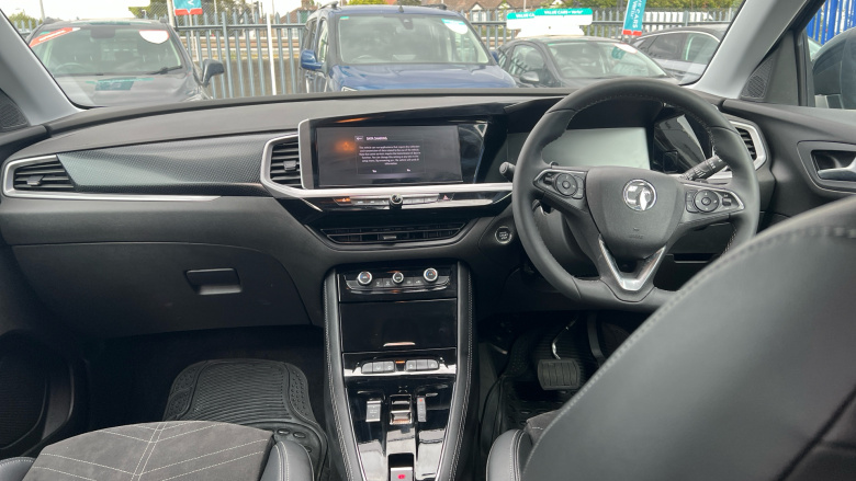 Vauxhall Grandland 1.2 Turbo Ultimate 5dr Auto Petrol Hatchback